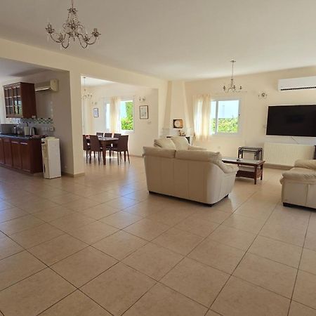 Villa Dafni พาราลิมนี ภายนอก รูปภาพ
